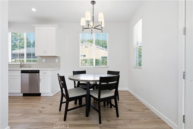 872 W Walnut Avenue A, Monrovia, CA 91016