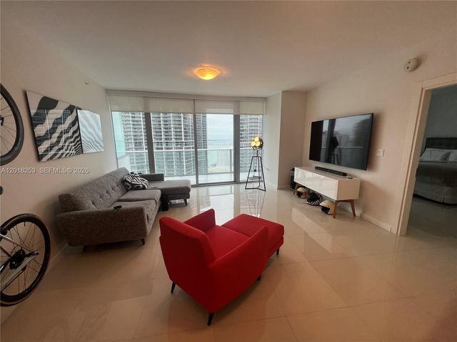 200 Biscayne Boulevard Way 3106, Miami, FL 33131