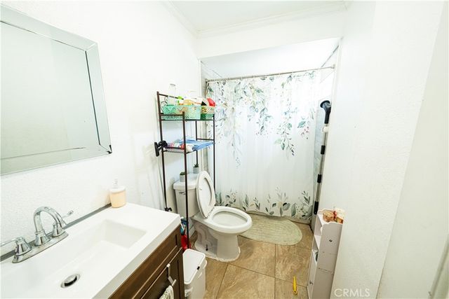 2125 Rousselle, Santa Ana, CA 92707