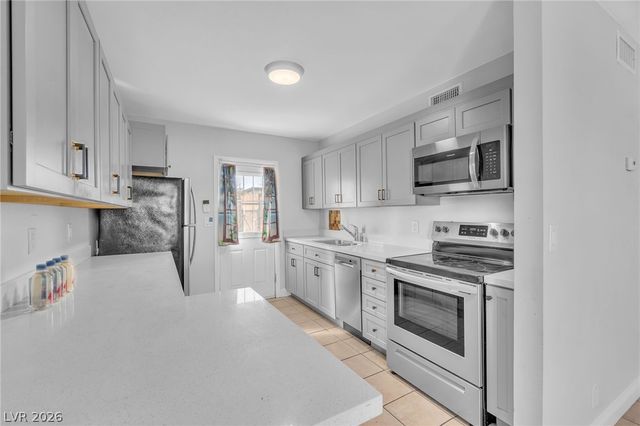 235 Zinc Street, Henderson, NV 89015