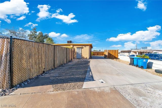 235 Zinc Street, Henderson, NV 89015