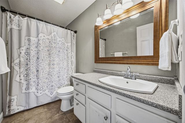 602 Plum Street, Solon, IA 52333