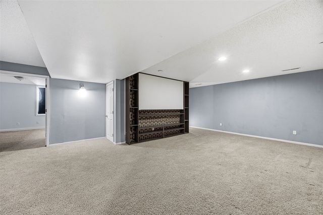 602 Plum Street, Solon, IA 52333