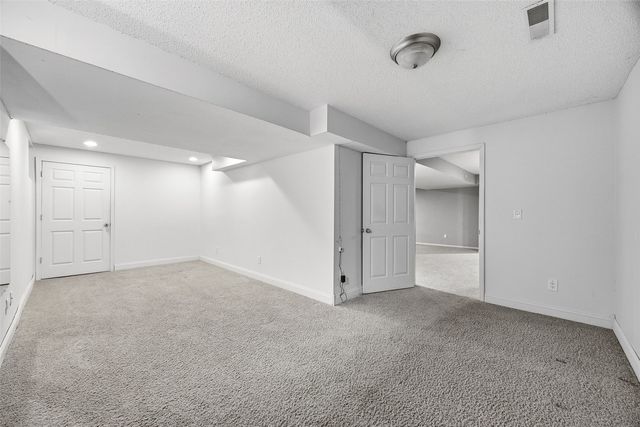 602 Plum Street, Solon, IA 52333