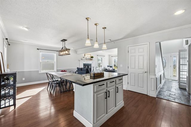 602 Plum Street, Solon, IA 52333
