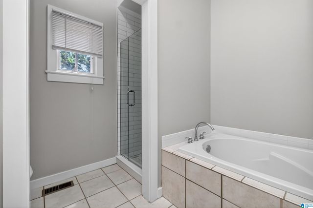 24 ABBOTT SQUARE, Birmingham, AL 35242
