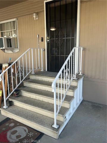 301 E Foothill Boulevard 101, Pomona, CA 91767