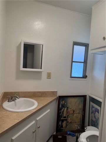 301 E Foothill Boulevard 101, Pomona, CA 91767