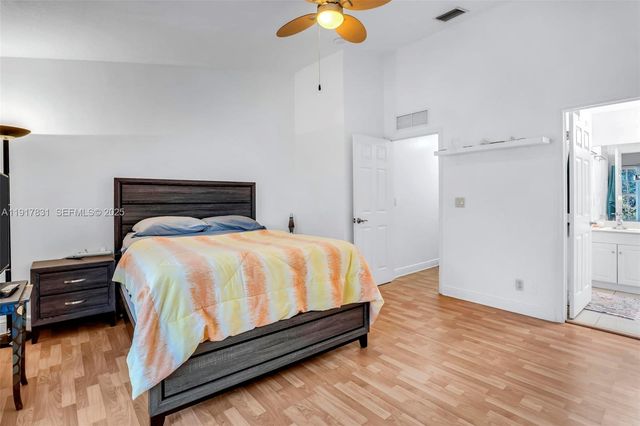 1534 NW 45th St, Deerfield Beach, FL 33064