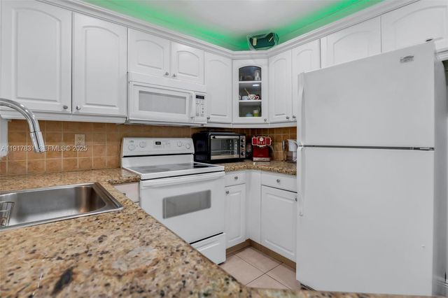 1534 NW 45th St, Deerfield Beach, FL 33064