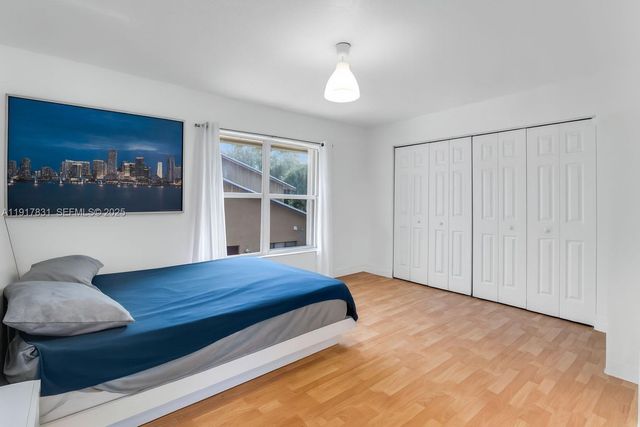 1534 NW 45th St, Deerfield Beach, FL 33064