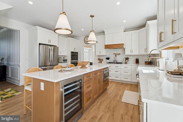 1084 BAUS RD, East Greenville, PA 18041