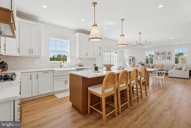 1084 BAUS RD, East Greenville, PA 18041