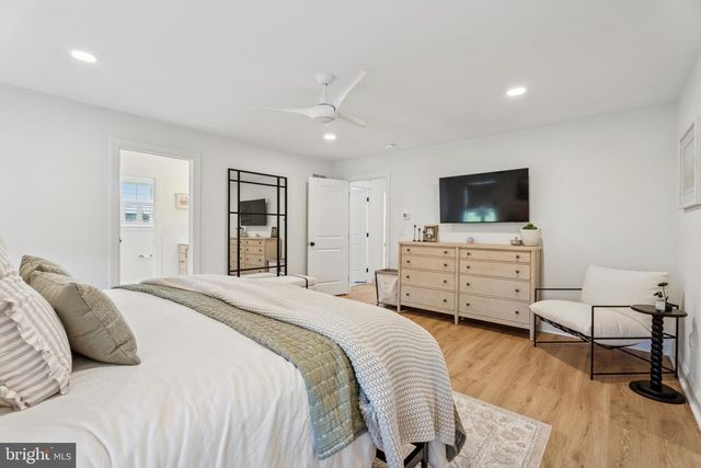 1084 BAUS RD, East Greenville, PA 18041