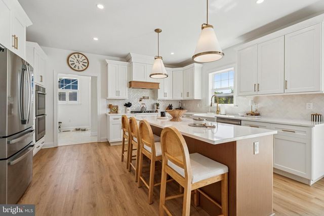 1084 BAUS RD, East Greenville, PA 18041