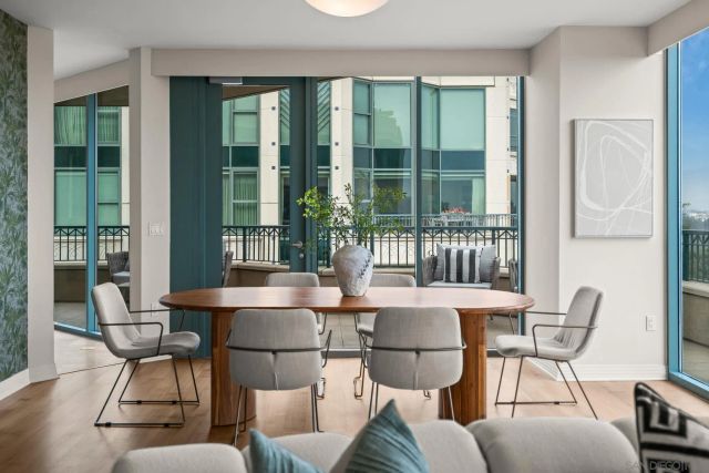 2500 6th Ave. PH5, San Diego, CA 92103