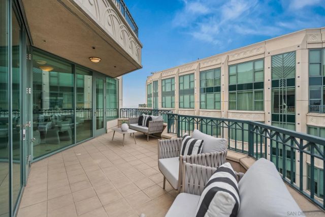 2500 6th Ave. PH5, San Diego, CA 92103