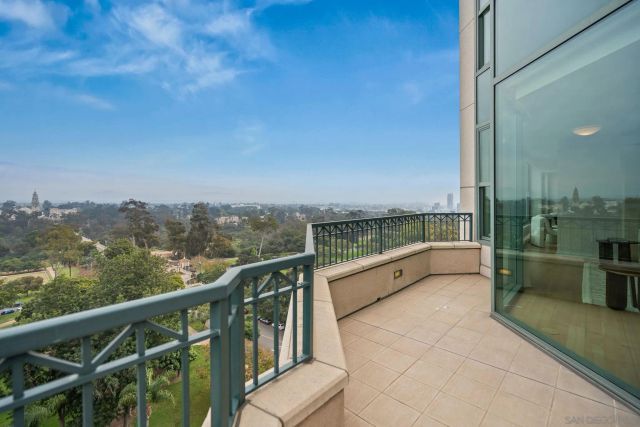 2500 6th Ave. PH5, San Diego, CA 92103