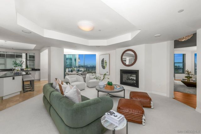 2500 6th Ave. PH5, San Diego, CA 92103