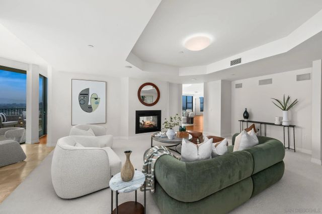 2500 6th Ave. PH5, San Diego, CA 92103