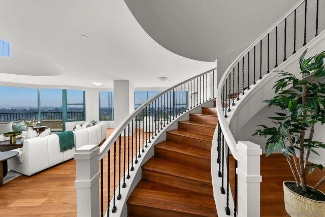 2500 6th Ave. PH5, San Diego, CA 92103