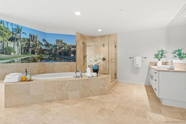 2500 6th Ave. PH5, San Diego, CA 92103