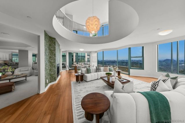 2500 6th Ave. PH5, San Diego, CA 92103