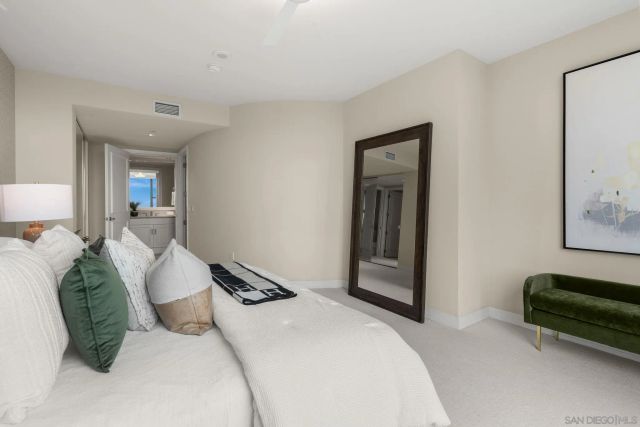 2500 6th Ave. PH5, San Diego, CA 92103