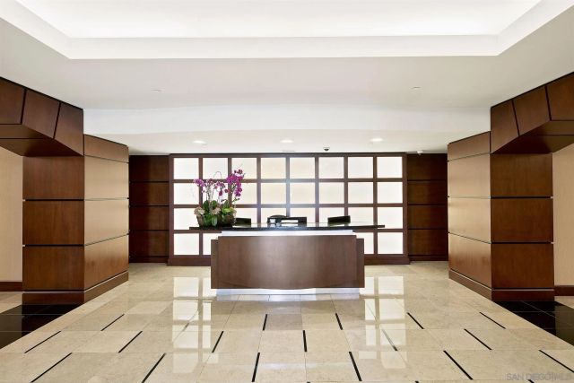 2500 6th Ave. PH5, San Diego, CA 92103