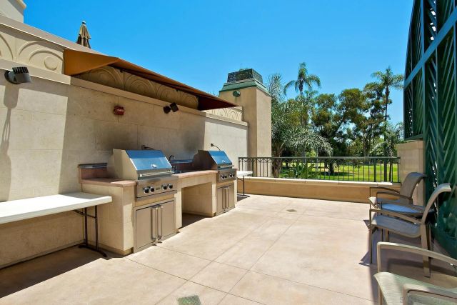 2500 6th Ave. PH5, San Diego, CA 92103