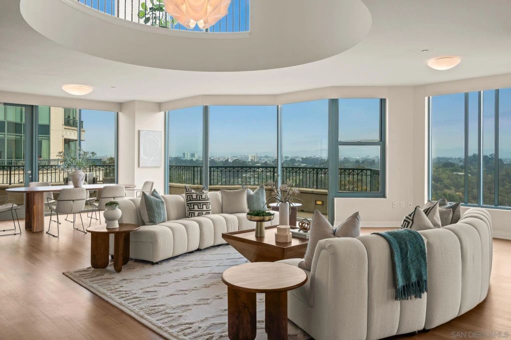 2500 6th Ave. PH5, San Diego, CA 92103