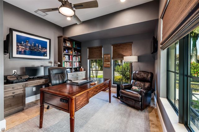 125 ALMEDO WAY WAY NE, St Petersburg, FL 33704