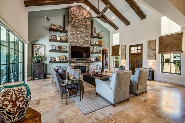 125 ALMEDO WAY WAY NE, St Petersburg, FL 33704