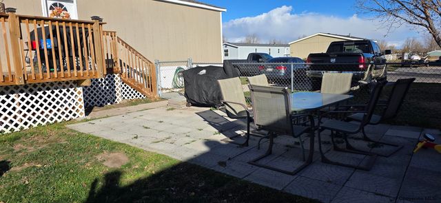 609 LITTLE VALLEY TRL, Cheyenne, WY 82007