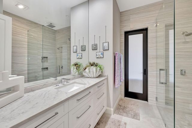 832 SW 34th Avenue, Boynton Beach, FL 33435