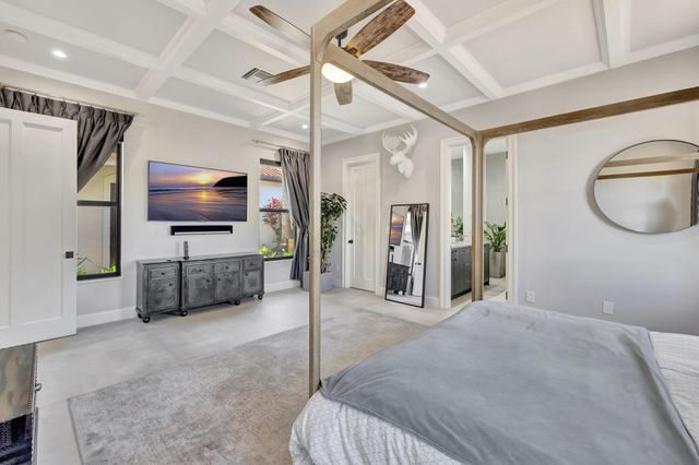 832 SW 34th Avenue, Boynton Beach, FL 33435