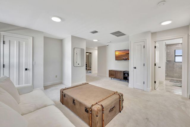 832 SW 34th Avenue, Boynton Beach, FL 33435