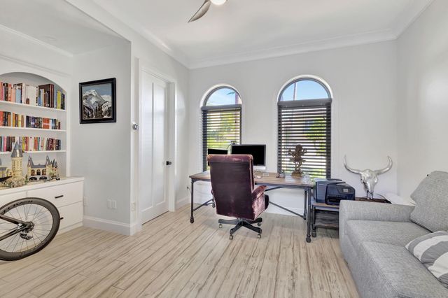 832 SW 34th Avenue, Boynton Beach, FL 33435