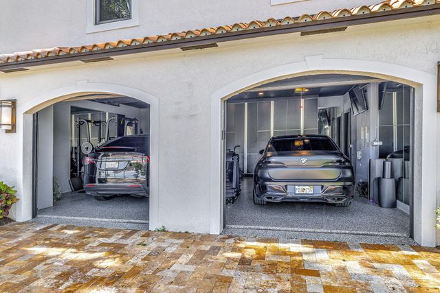 832 SW 34th Avenue, Boynton Beach, FL 33435