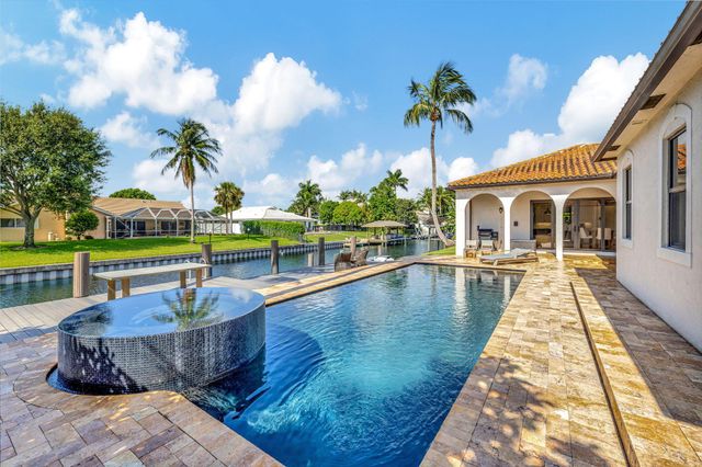 832 SW 34th Avenue, Boynton Beach, FL 33435