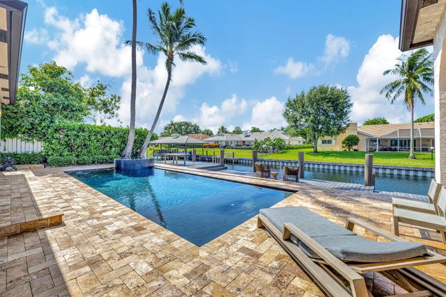 832 SW 34th Avenue, Boynton Beach, FL 33435