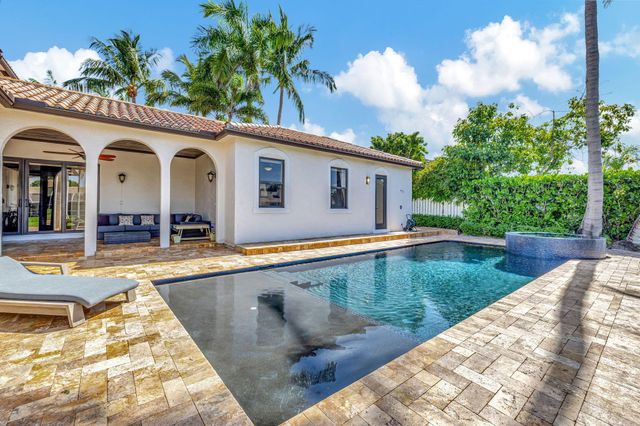 832 SW 34th Avenue, Boynton Beach, FL 33435