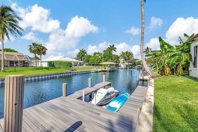 832 SW 34th Avenue, Boynton Beach, FL 33435