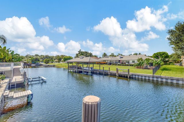 832 SW 34th Avenue, Boynton Beach, FL 33435