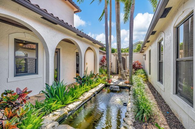 832 SW 34th Avenue, Boynton Beach, FL 33435