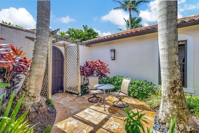 832 SW 34th Avenue, Boynton Beach, FL 33435