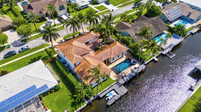 832 SW 34th Avenue, Boynton Beach, FL 33435