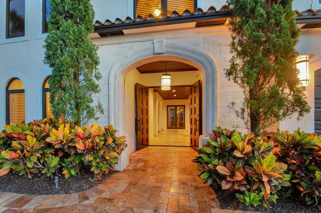 832 SW 34th Avenue, Boynton Beach, FL 33435