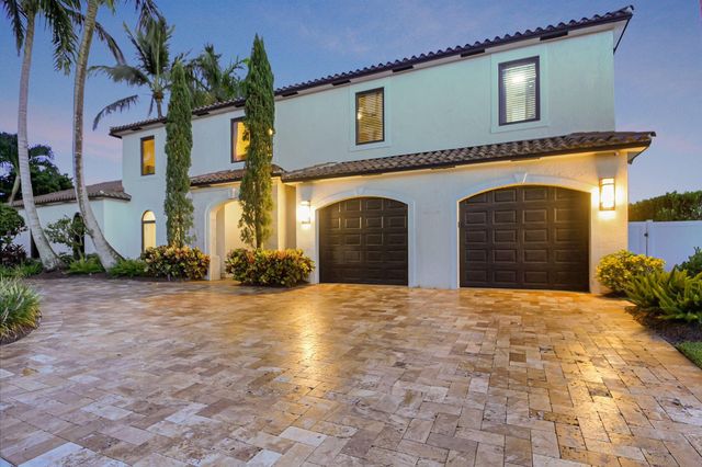 832 SW 34th Avenue, Boynton Beach, FL 33435