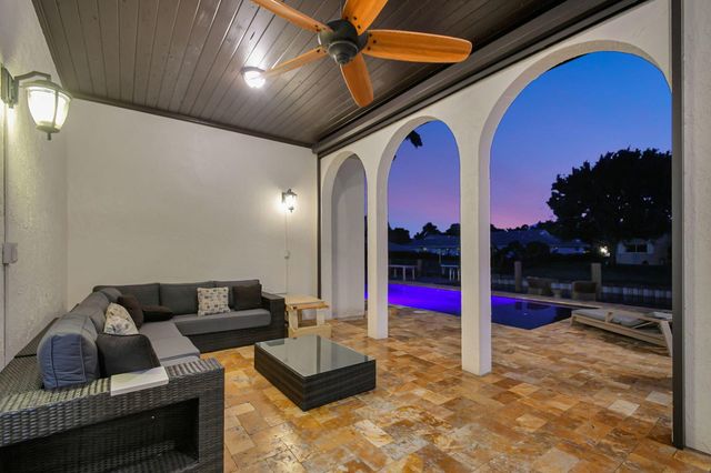 832 SW 34th Avenue, Boynton Beach, FL 33435